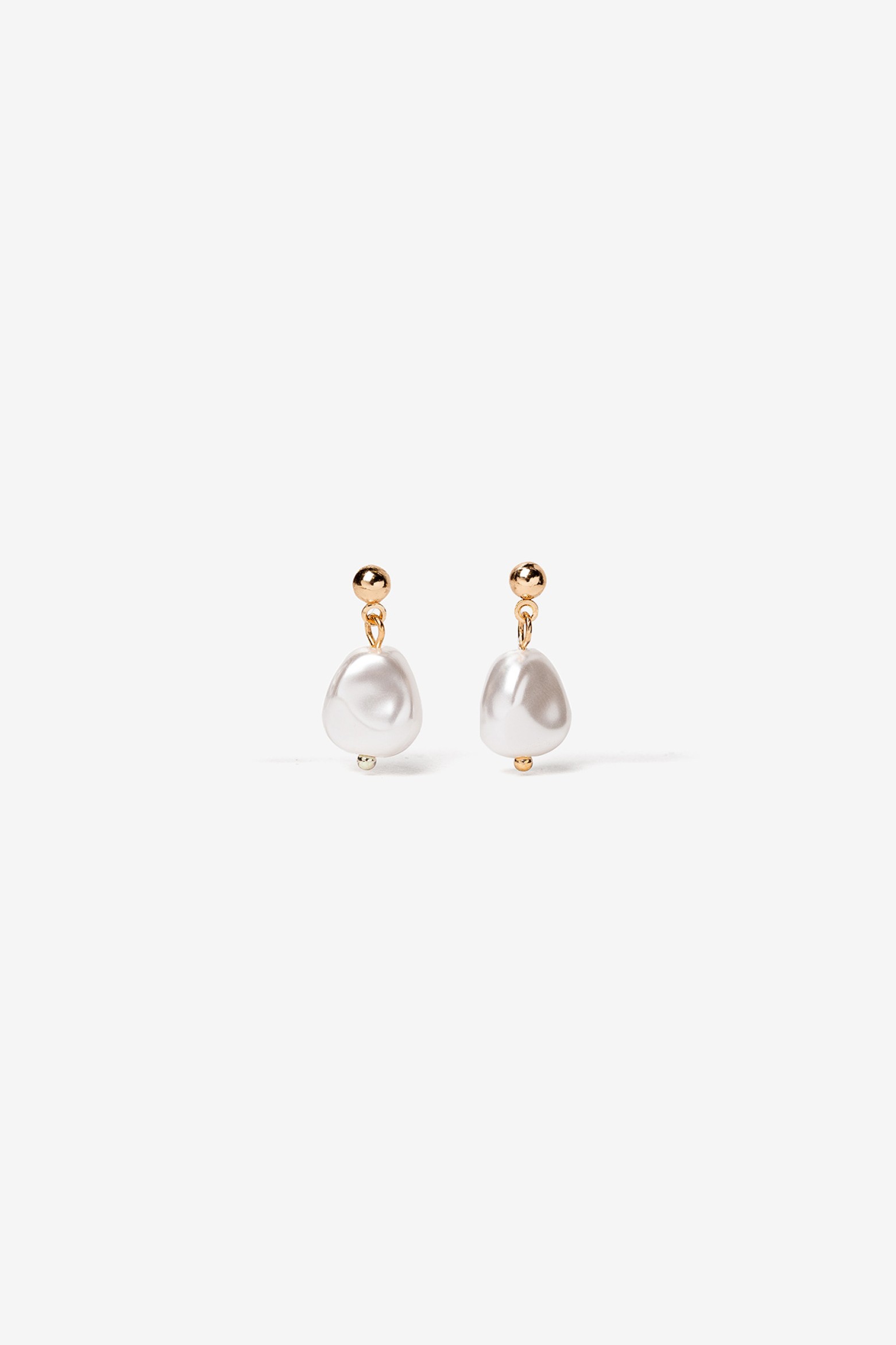 Pendientes Colgantes con Efecto Perla