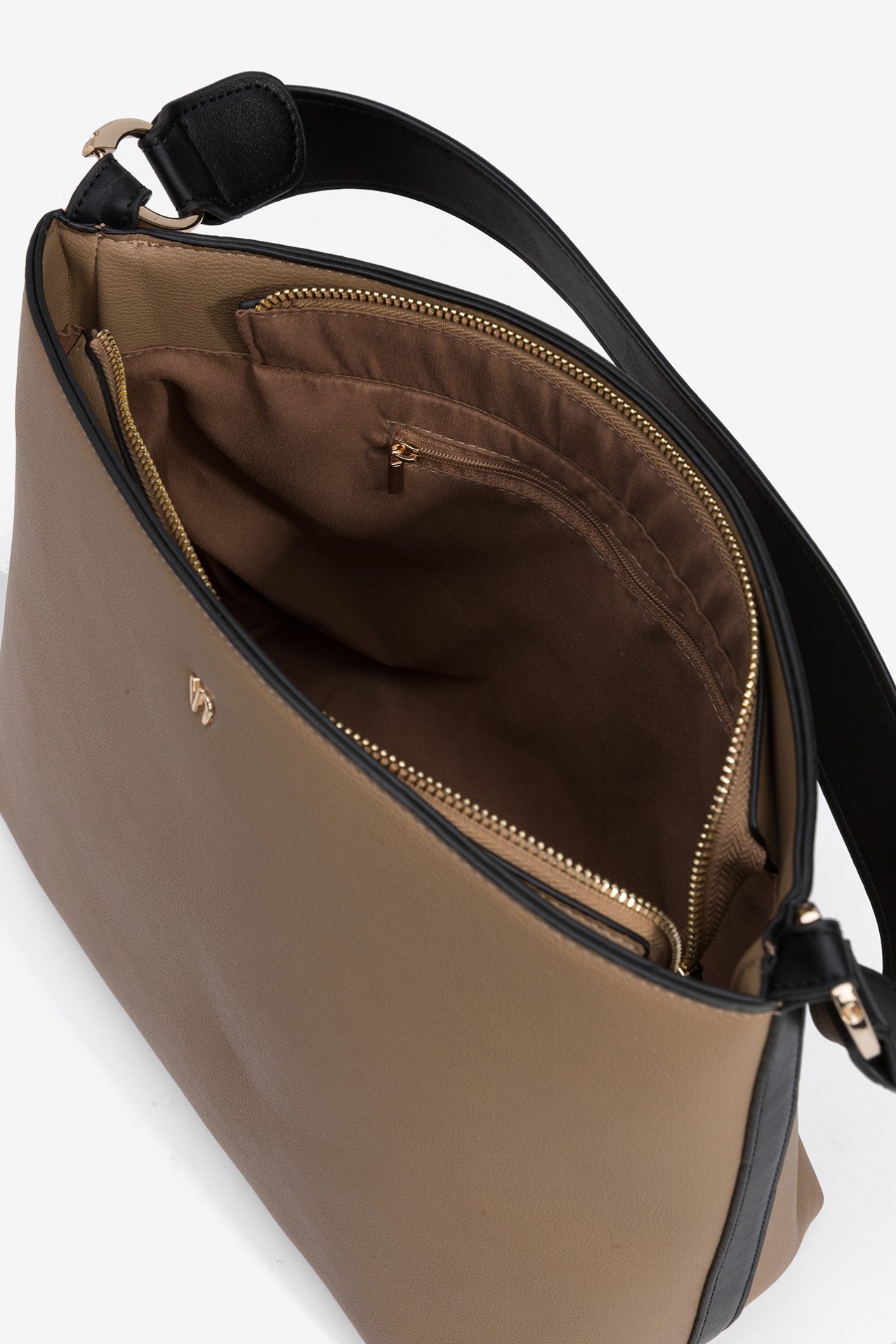 Mala de Ombro com Aros Metlicos