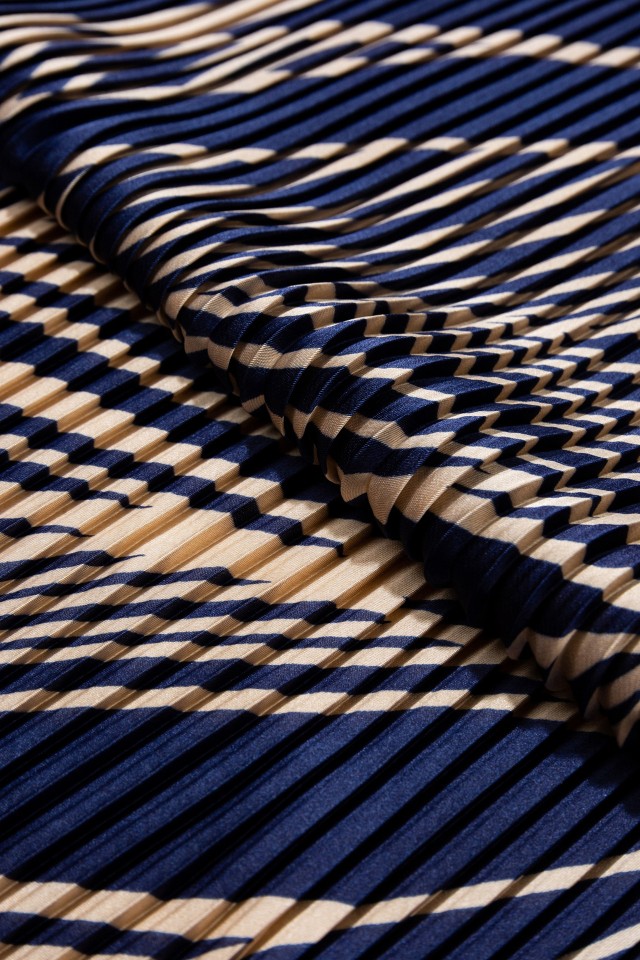 Bicolor Pleated Bandana Bicolor Pleated Bandana