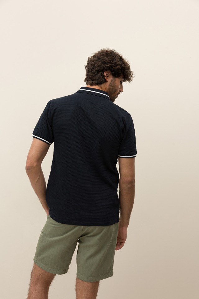 Polo Texturizada con Cierre Polo Texturizada con Cierre