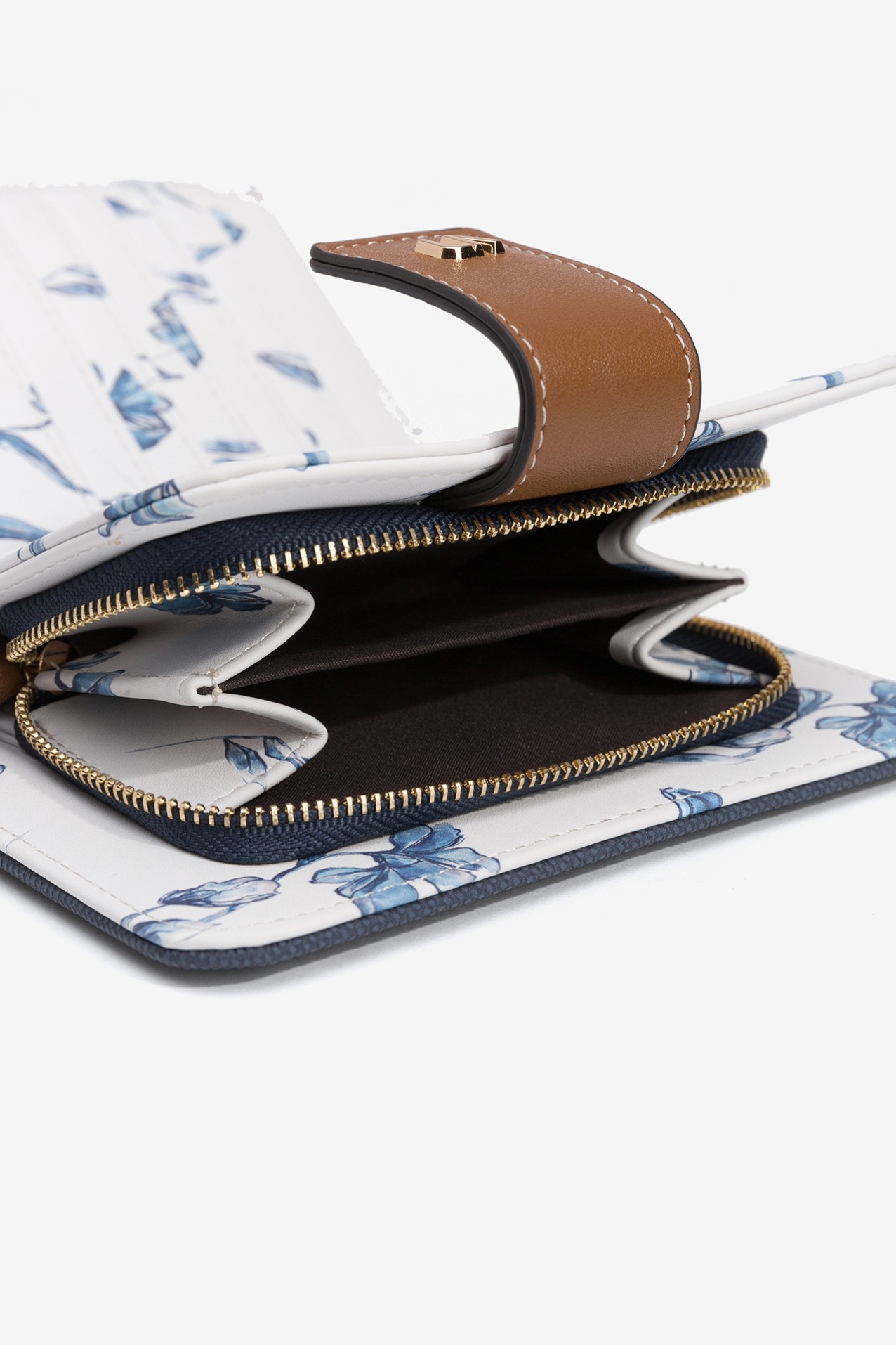 Porta-moedas Texturizado com Pala