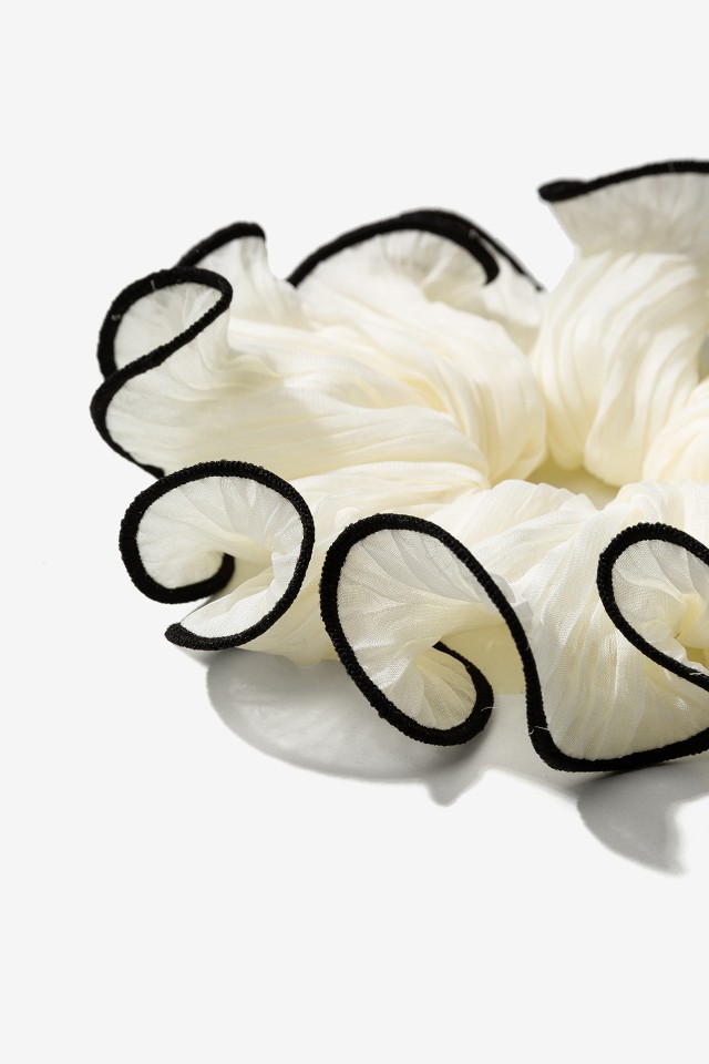 Scrunchie com Folhos Plissados Scrunchie com Folhos Plissados