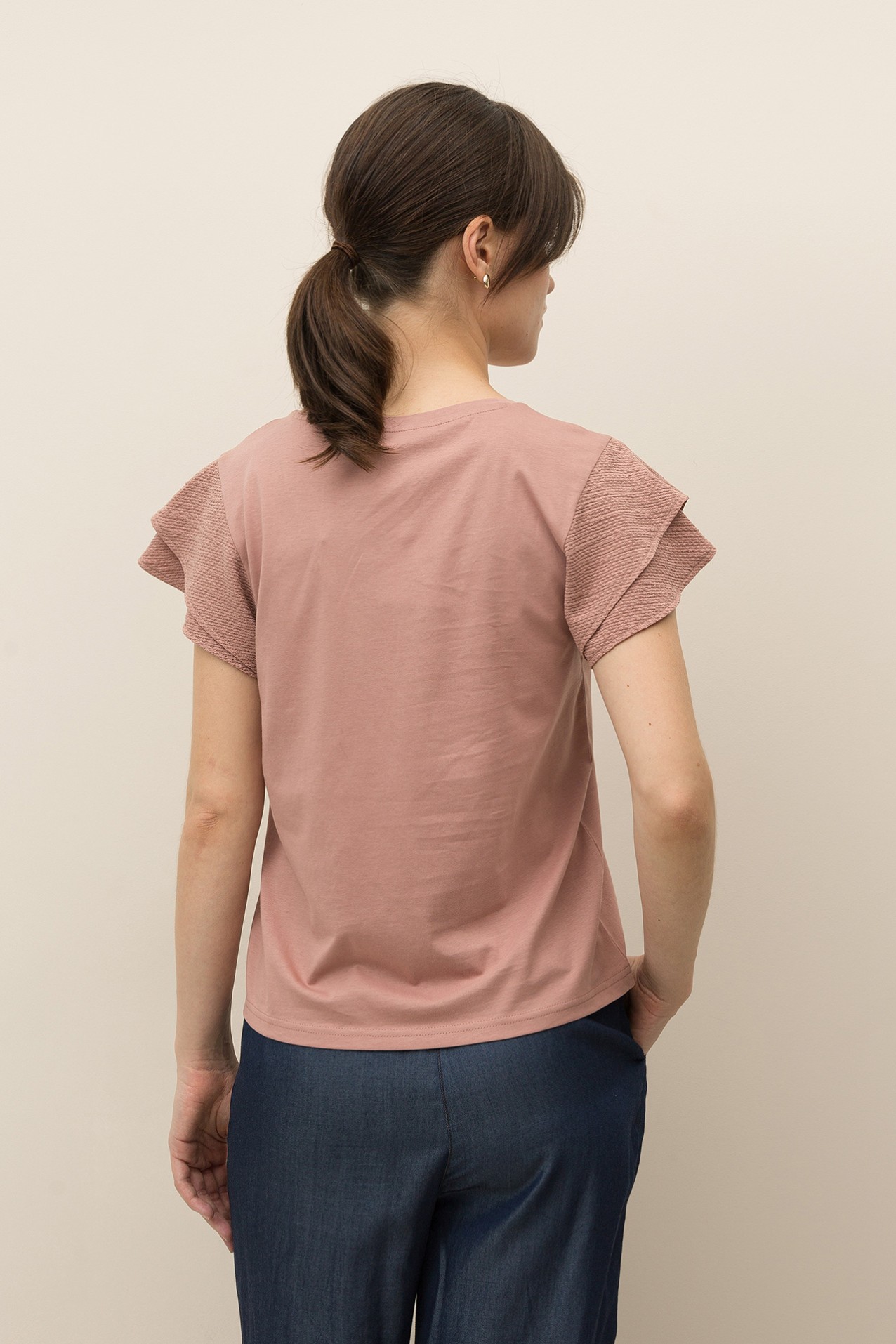 T-shirt com Folhos Texturizados