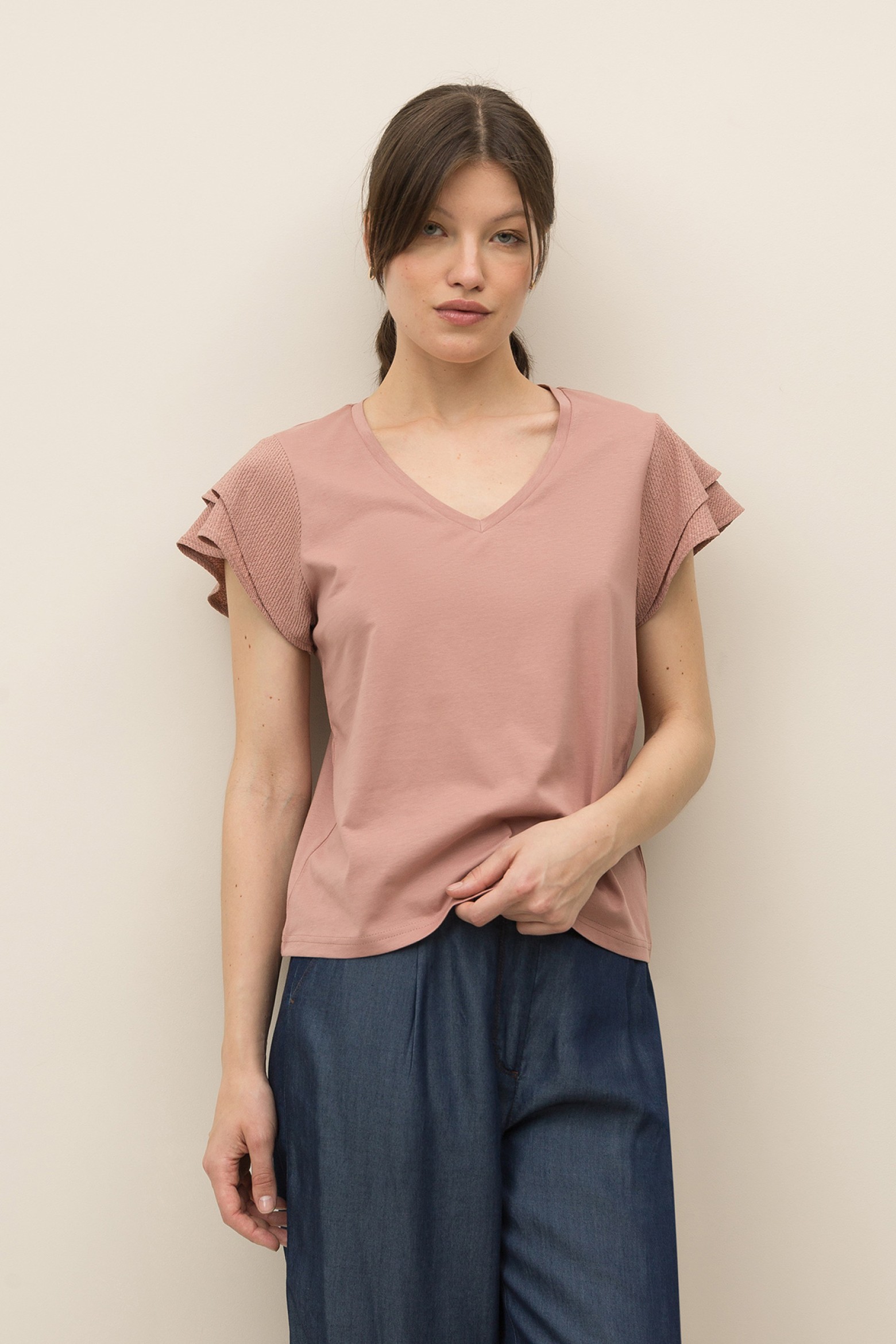 T-shirt com Folhos Texturizados