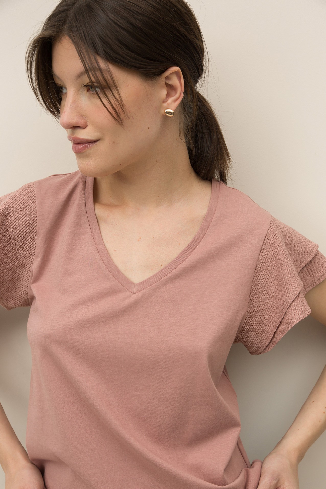 T-shirt com Folhos Texturizados