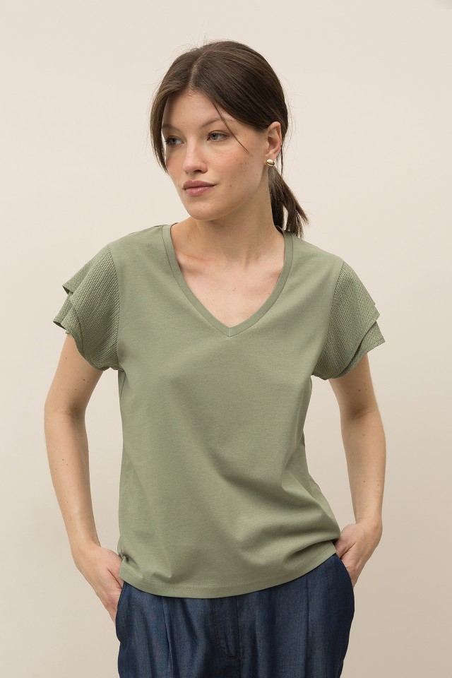 T-shirt com Folhos Texturizados T-shirt com Folhos Texturizados