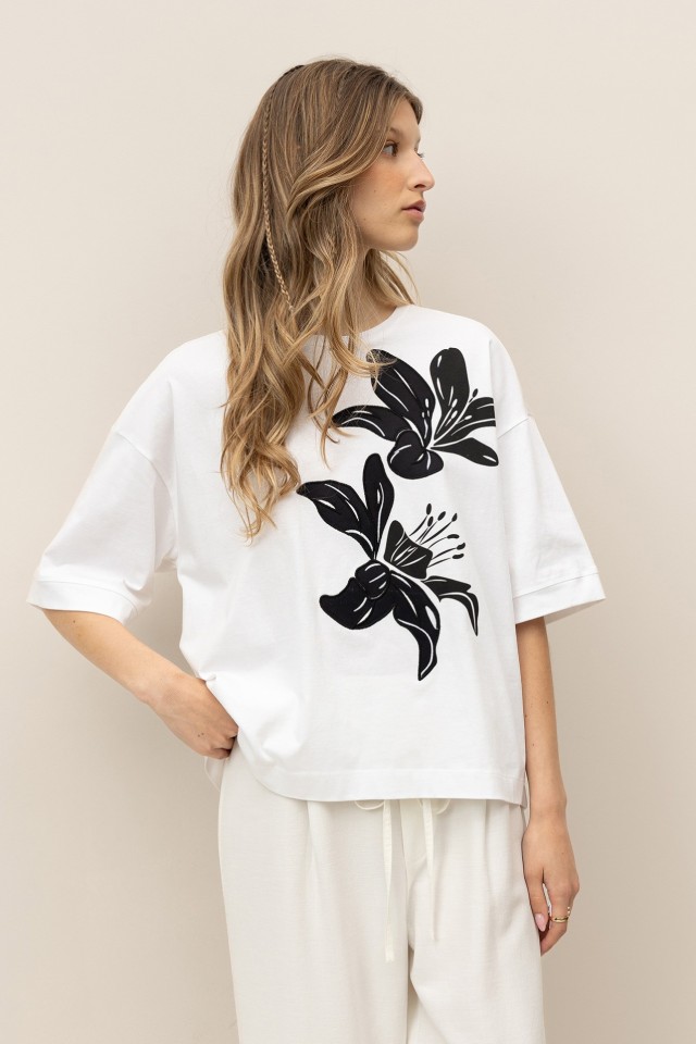Oversized T-Shirt with Floral Embroidery