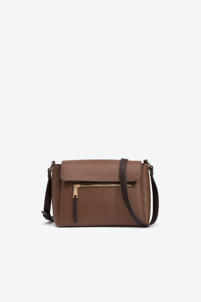 Bolso bandolera con solapa Bolso bandolera con solapa