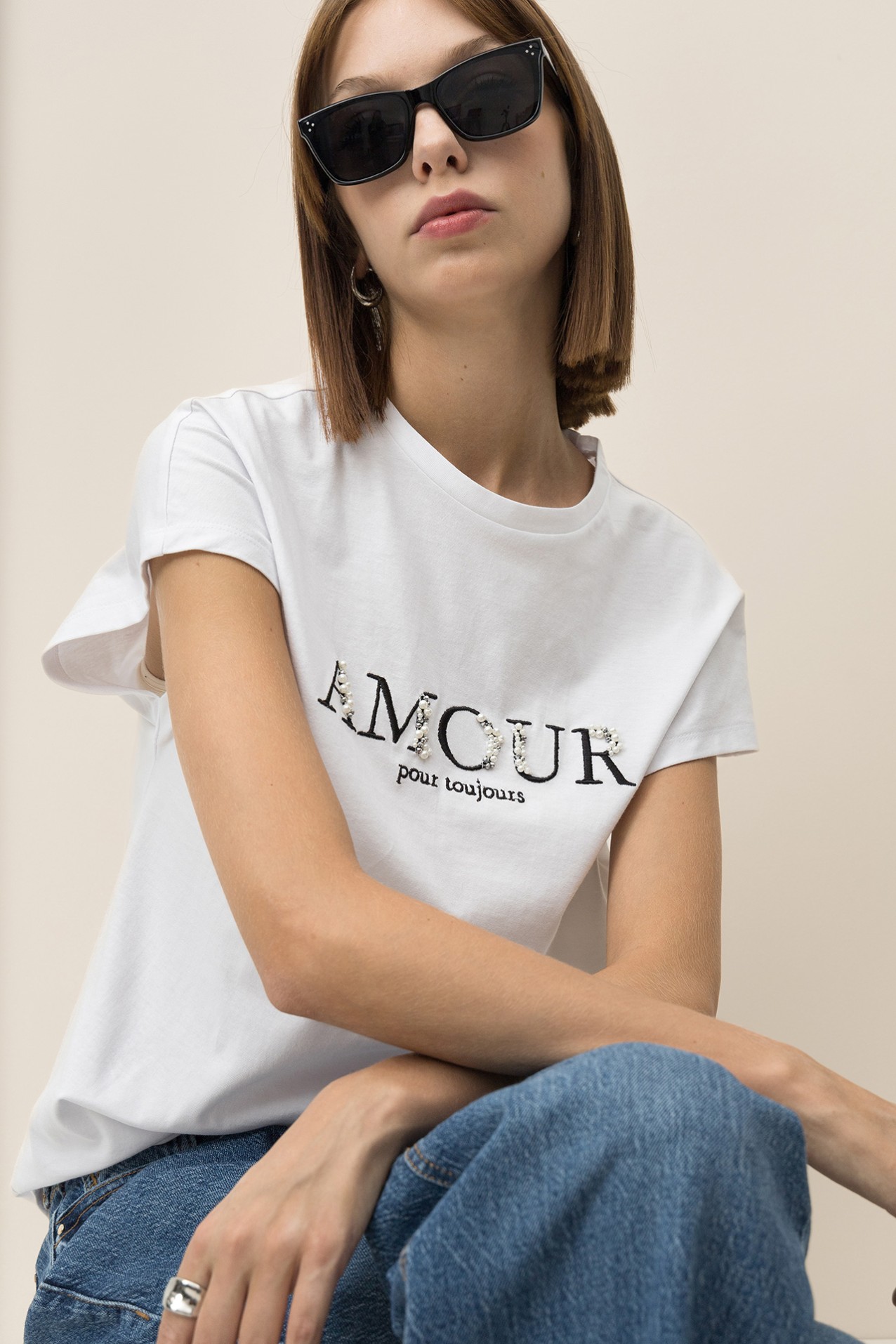 T-shirt Bordada com Missangas