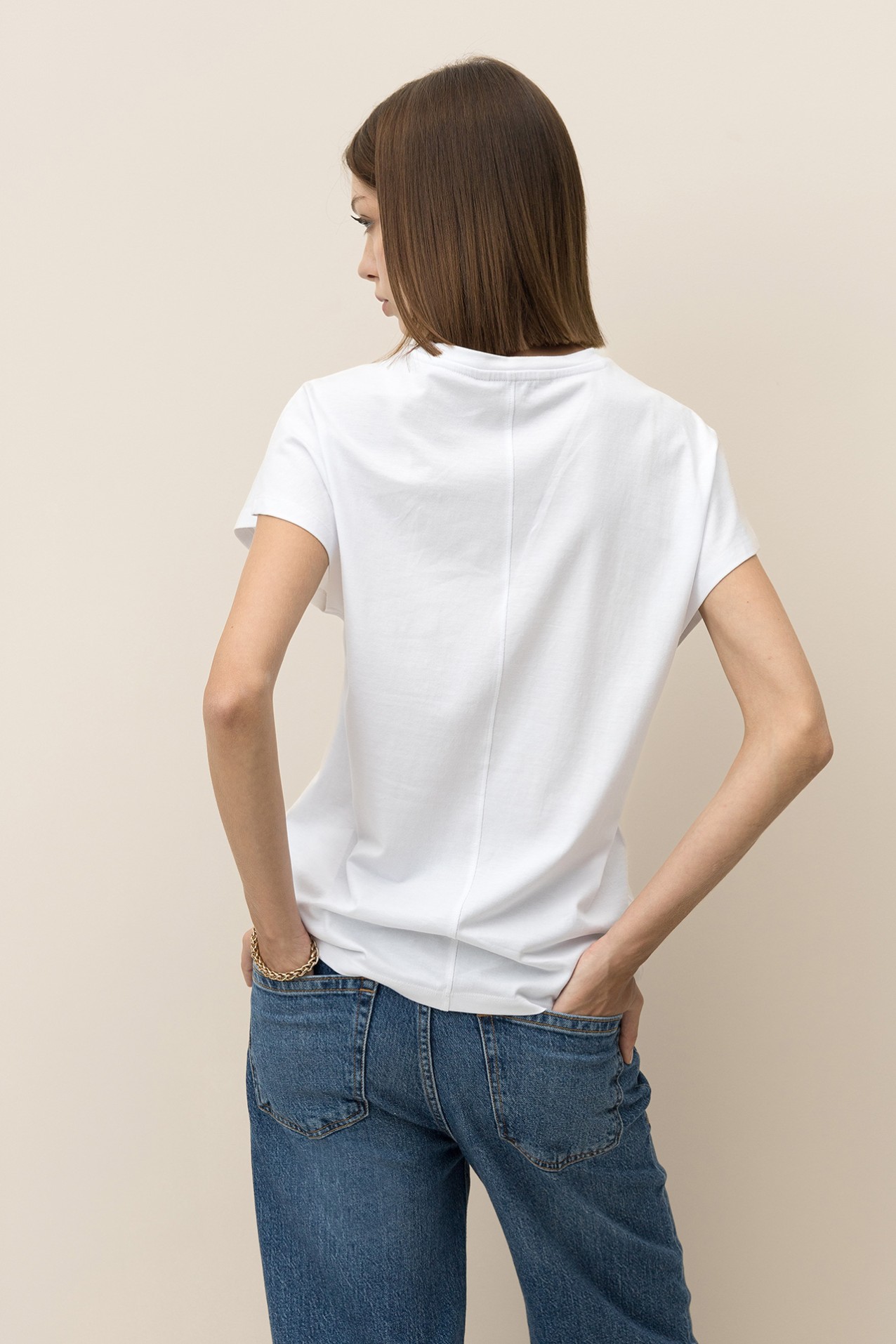 T-Shirt Estampada com Lantejoulas