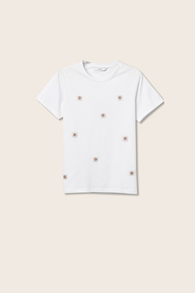 Camiseta con Flores de Cuentas Camiseta con Flores de Cuentas