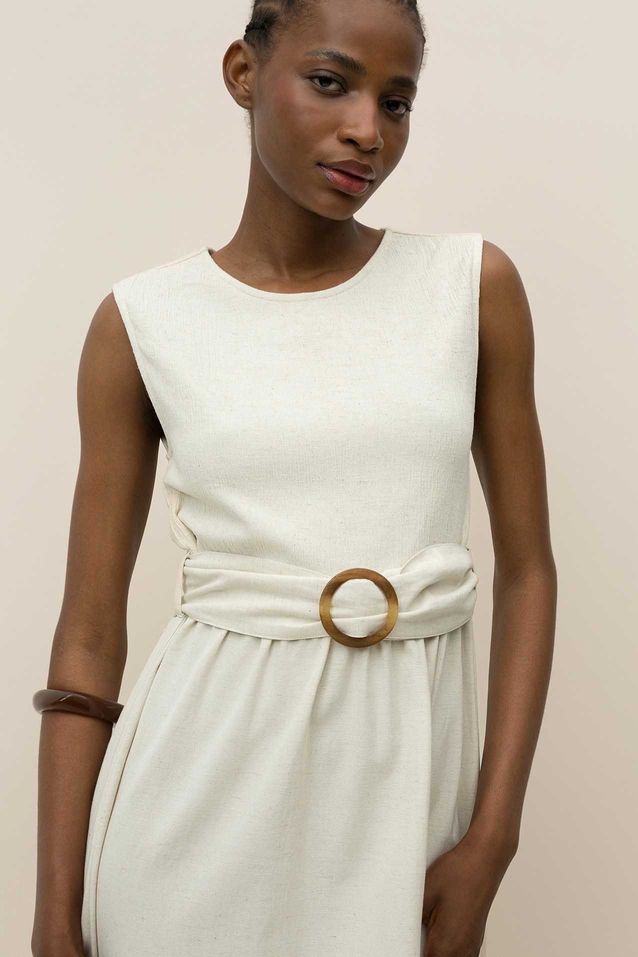 Vestido Cru Elegante