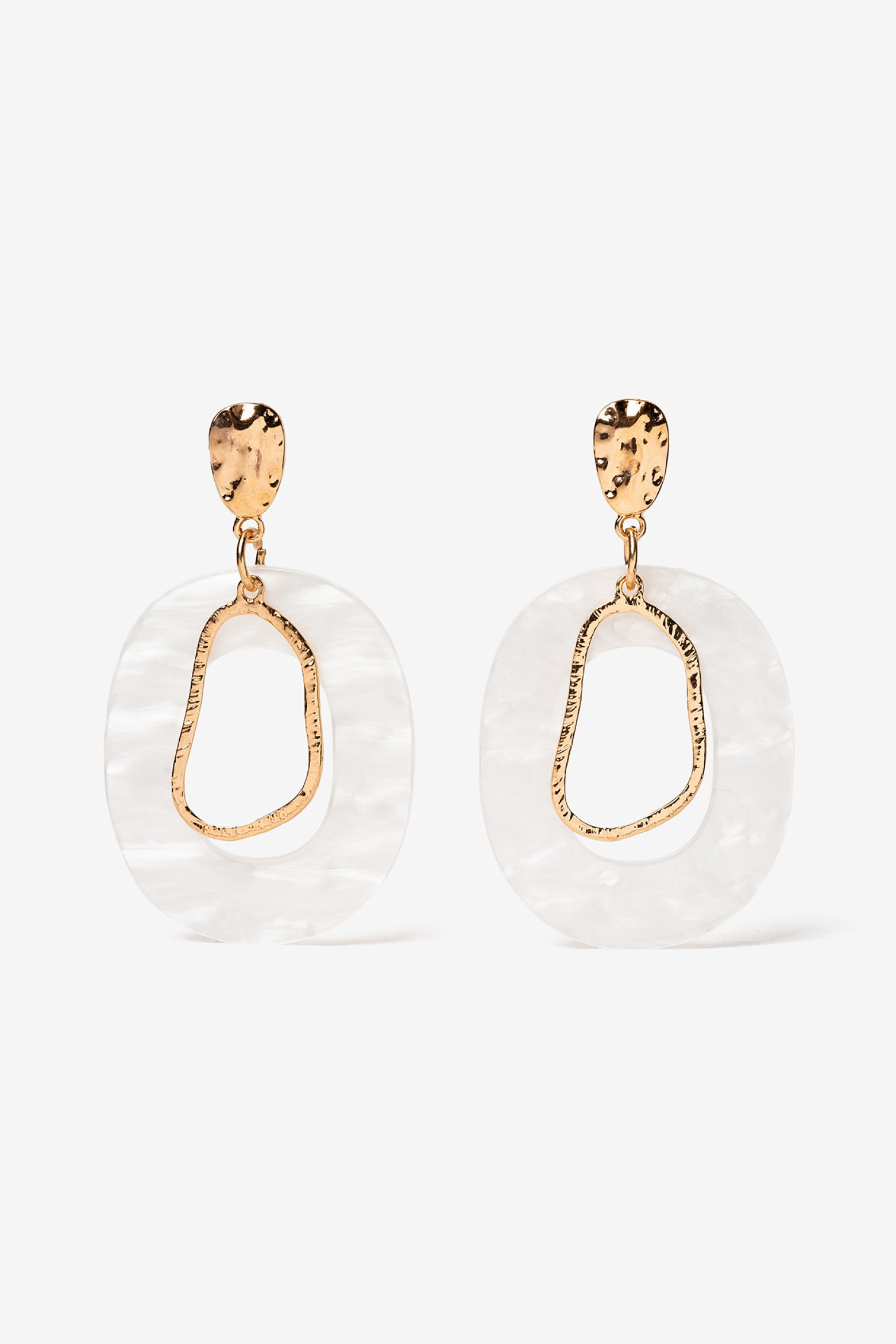 Pendientes con colgantes combinados
