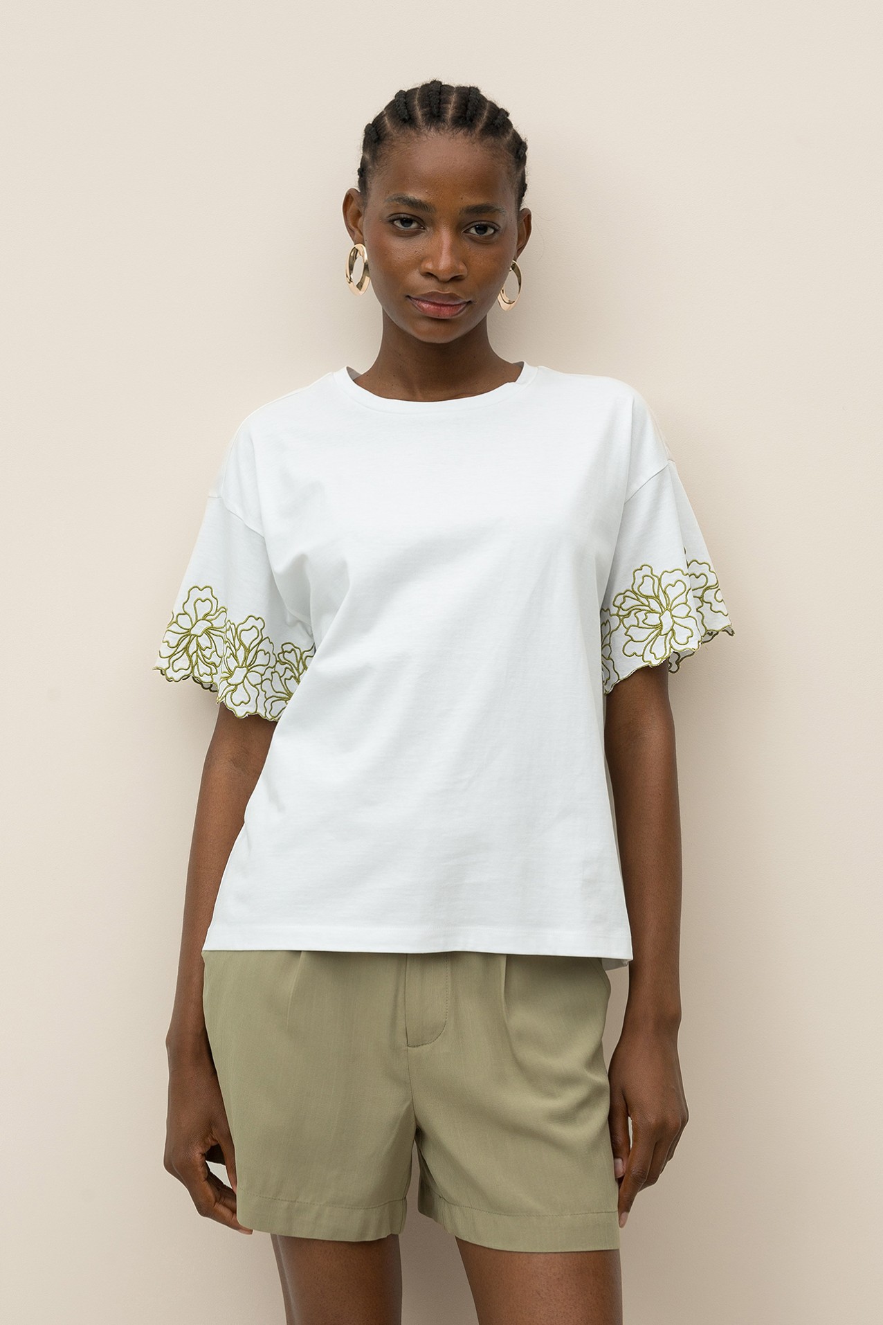T-shirt Relaxed Bordado Floral
