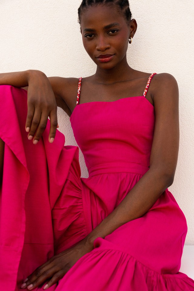 Vestido Midi Costas Abertas