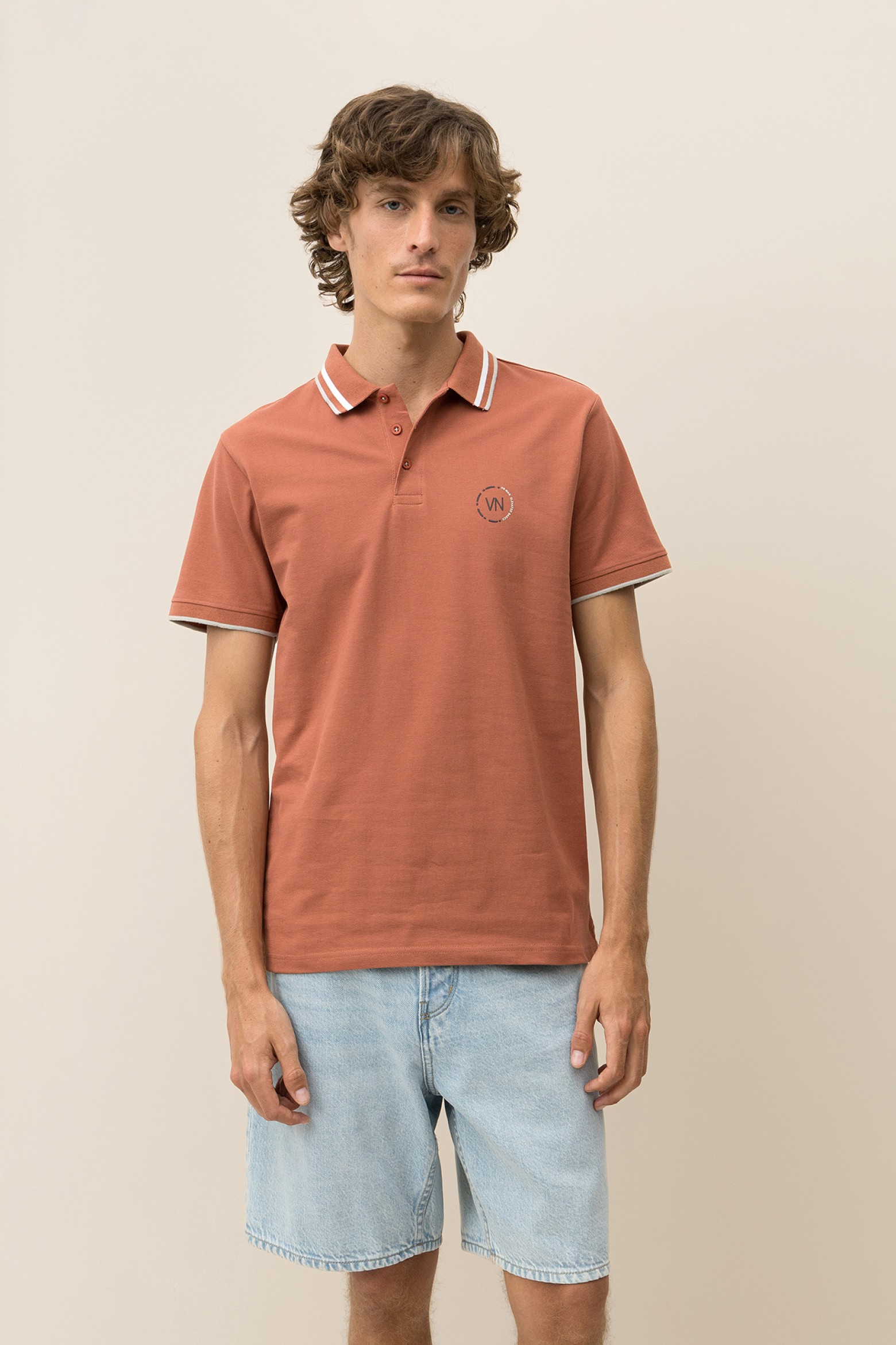 Polo Regular com Logo