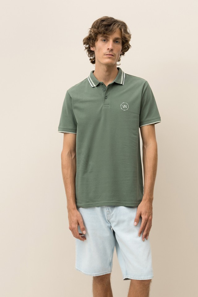 Polo Regular con Logo Polo Regular con Logo