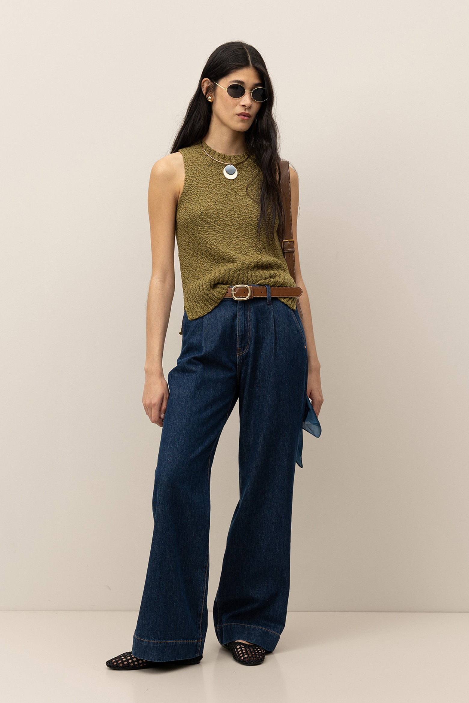 Wide Leg Jeans with Pleats