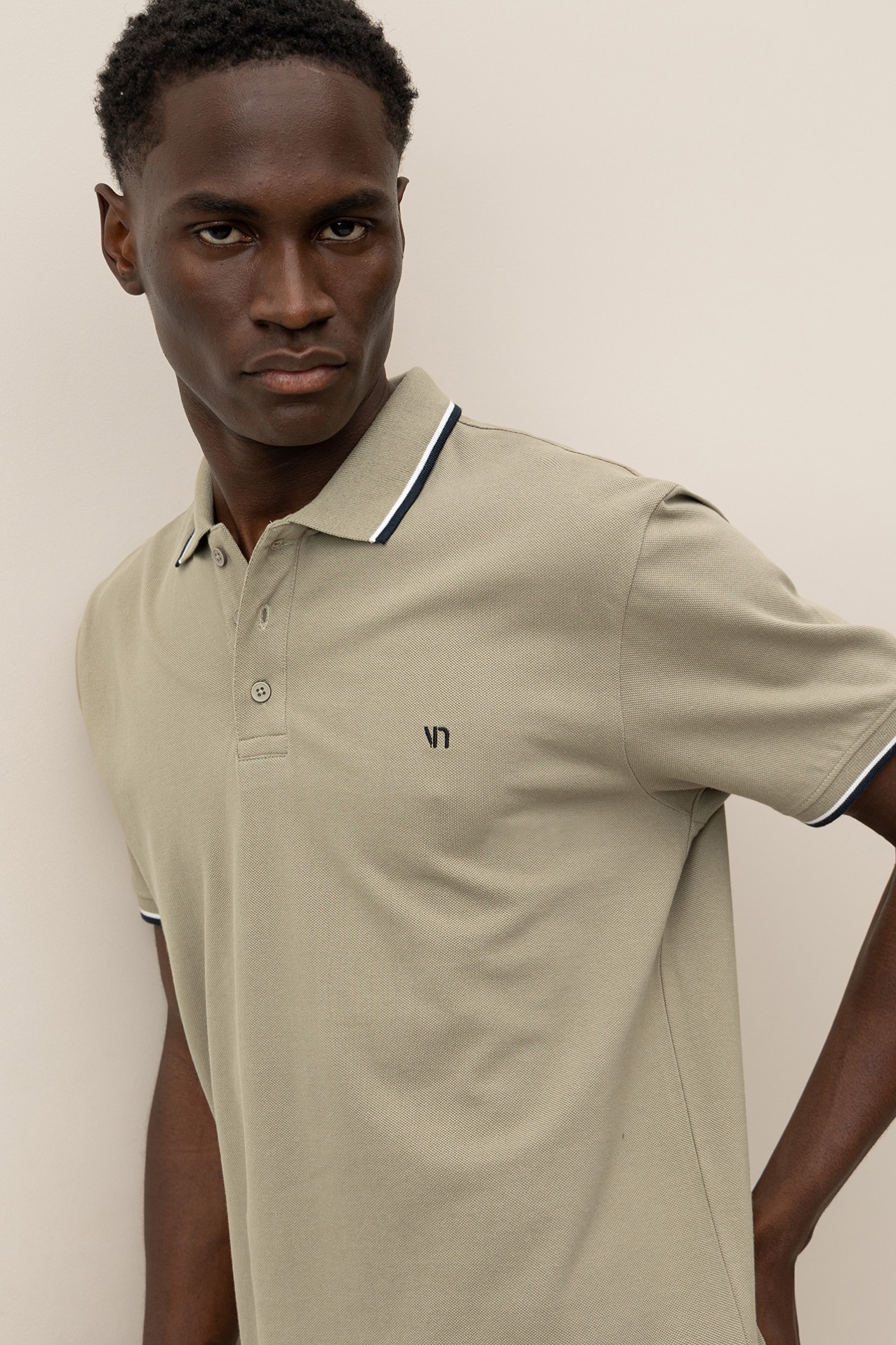 Polo de Algodo Bordado