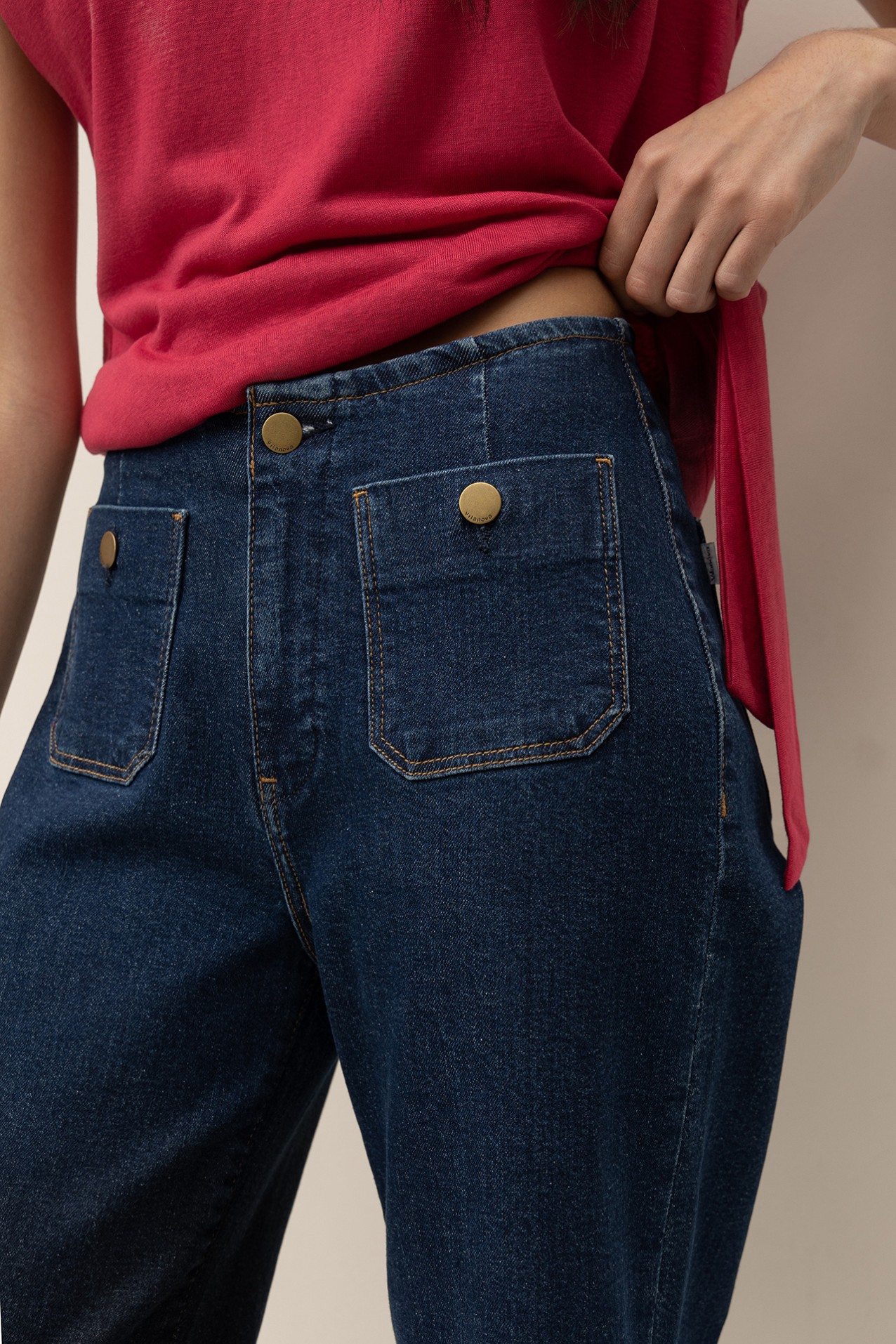 Jeans Wide Leg com Bolsos