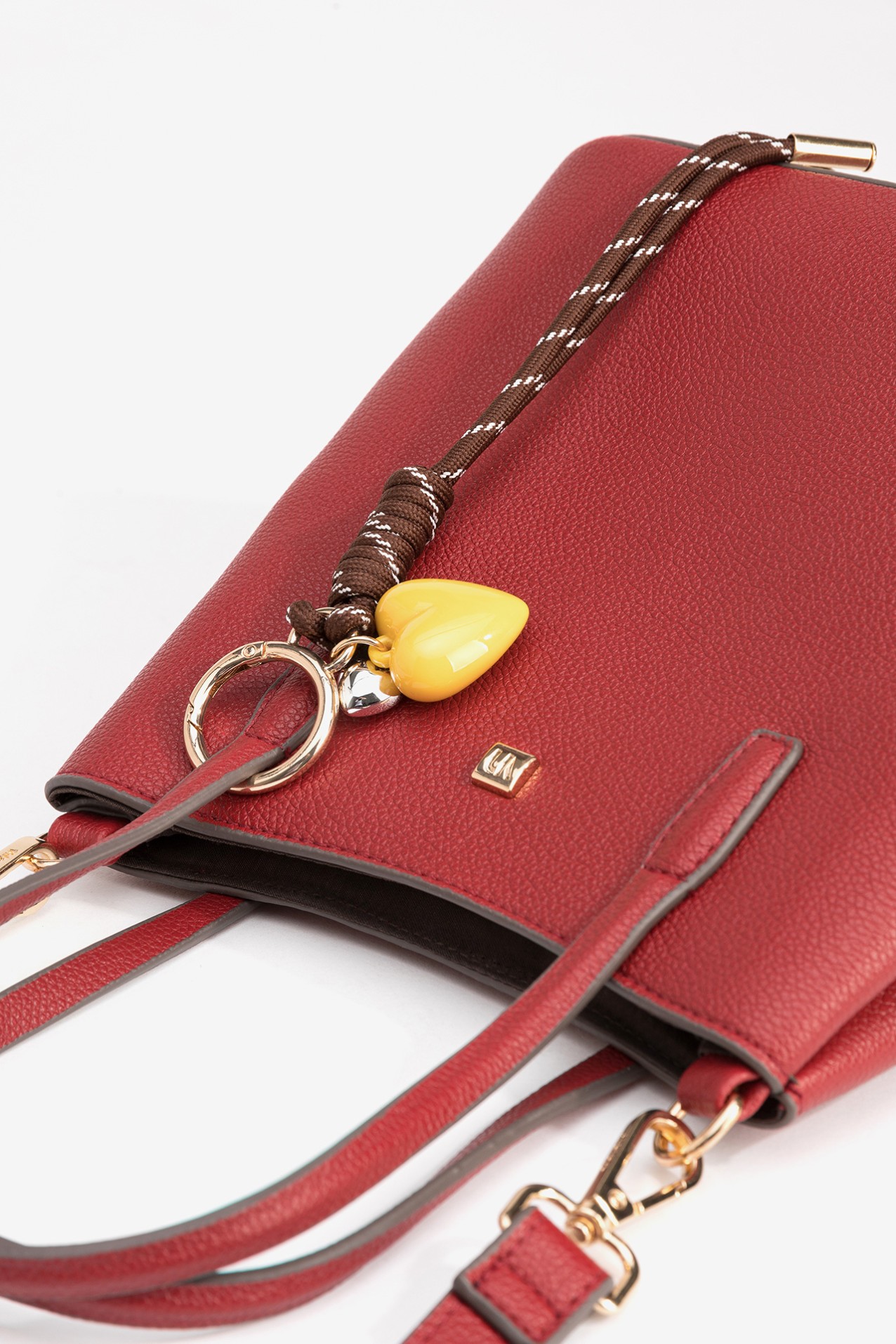 Mala City com Charm Corao