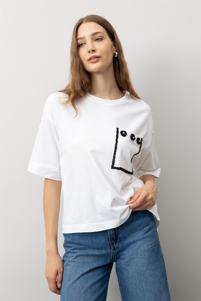 T-Shirt Oversized Com Bolsos Bordado