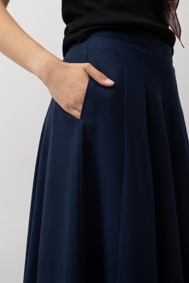 Saia Azul Elegante Saia Azul Elegante