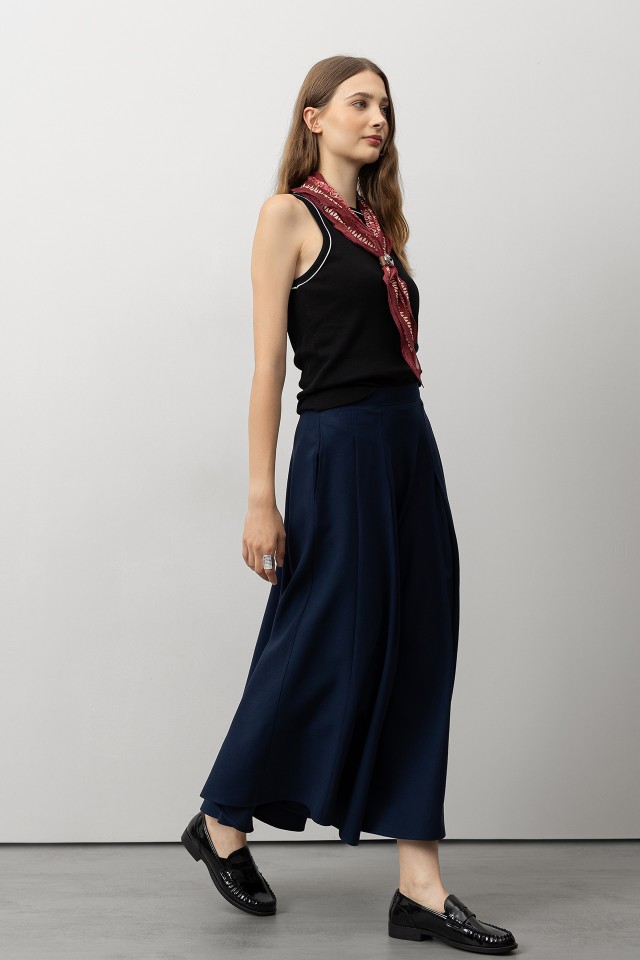 Saia Azul Elegante Saia Azul Elegante