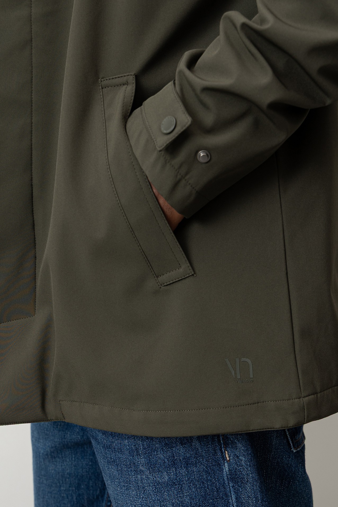 Casaco Comprido com Capuz Removvel