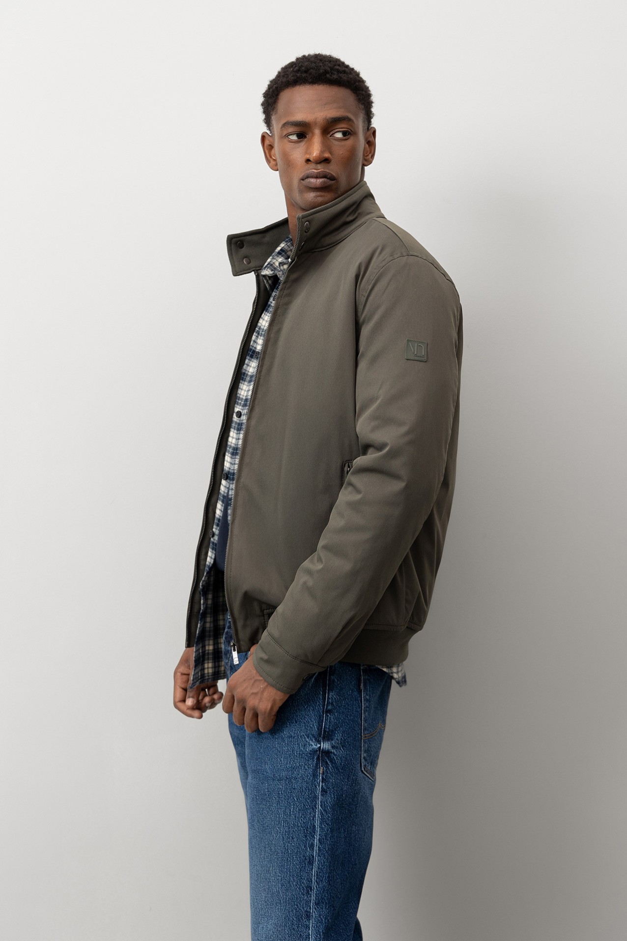 Casaco Acolchoado com Gola Alta