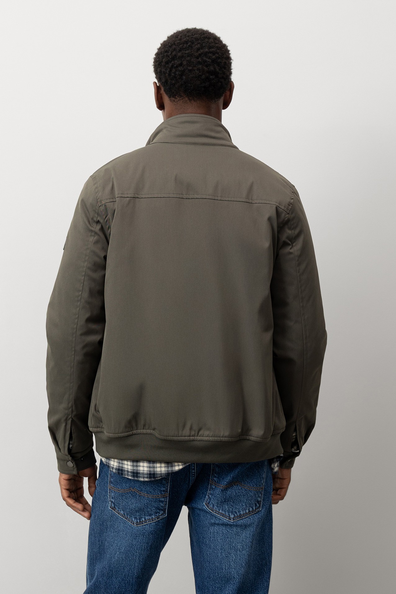 Casaco Acolchoado com Gola Alta