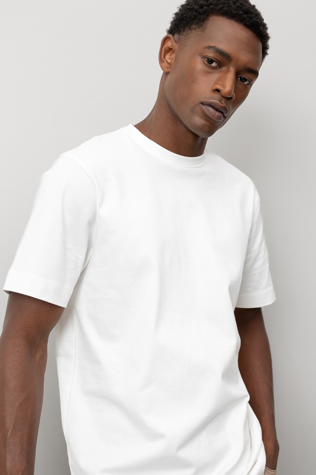 T-shirt Estampada com Relevo T-shirt Estampada com Relevo