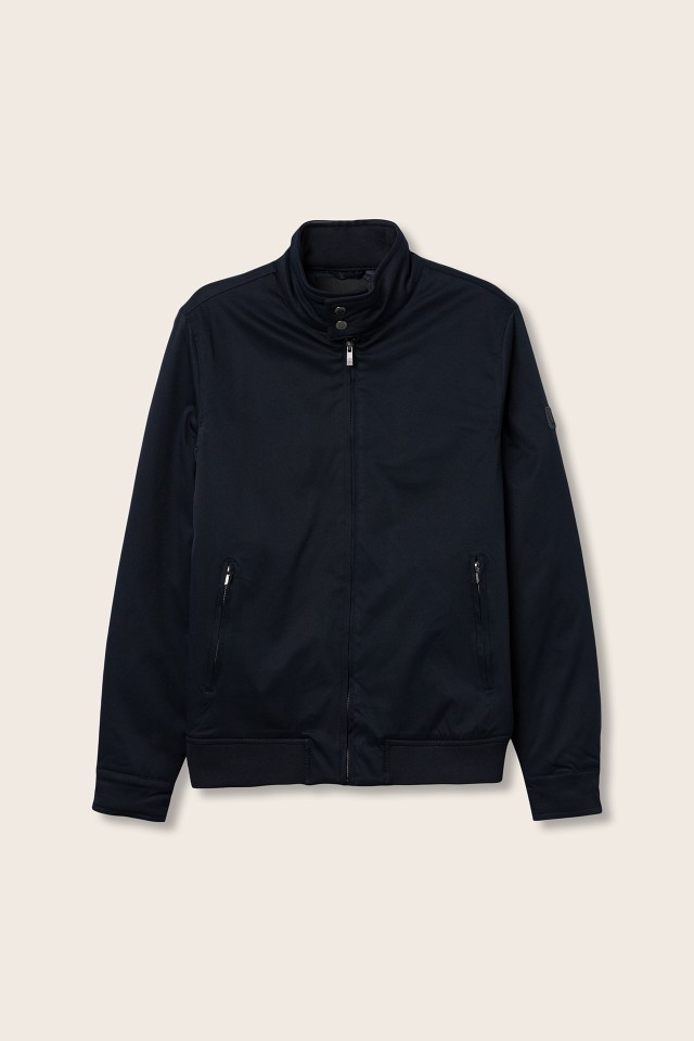 Chaqueta Acolchada con Cuello Alto Chaqueta Acolchada con Cuello Alto