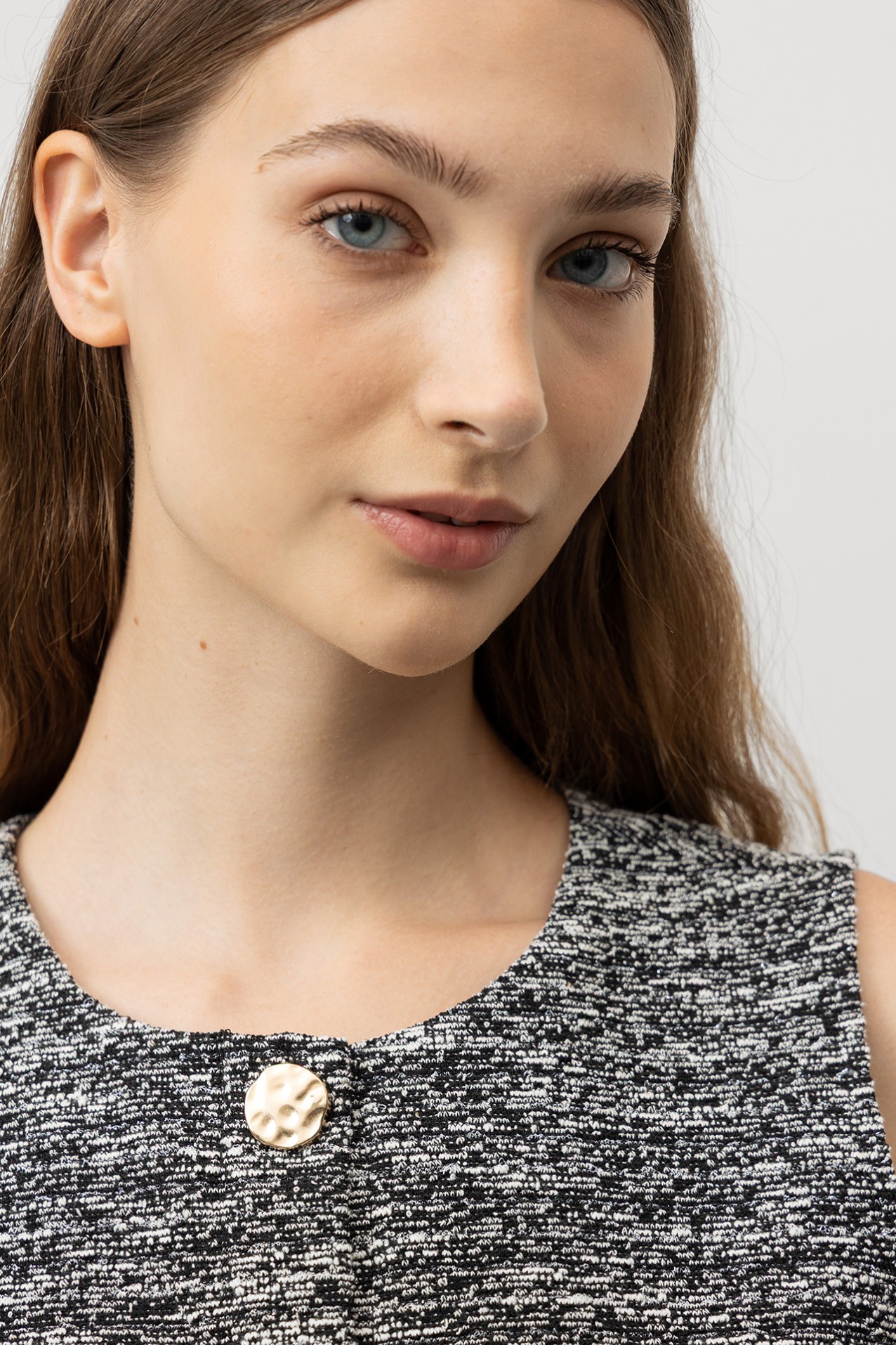 Textured Bicolour Knit Vest