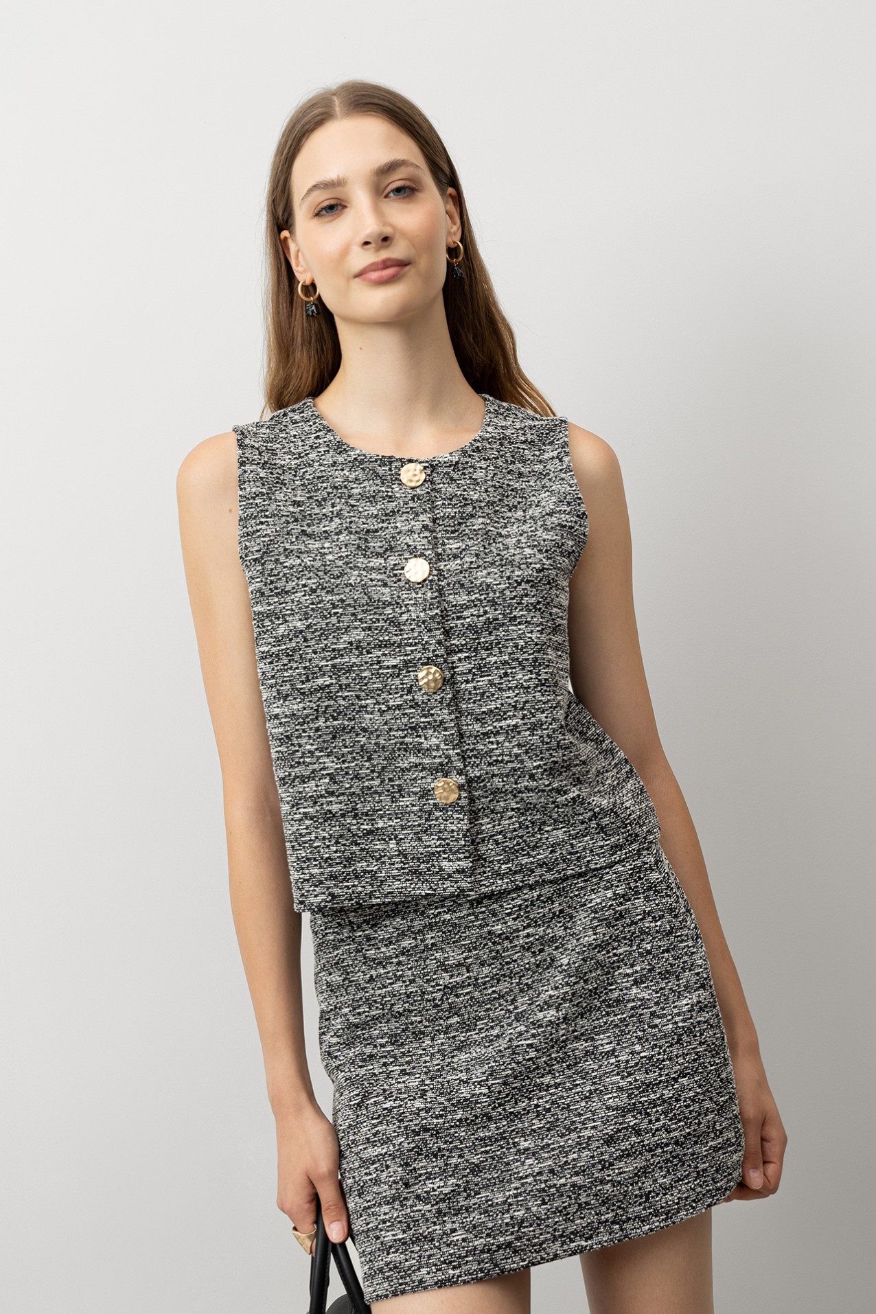 Textured Bicolour Knit Vest