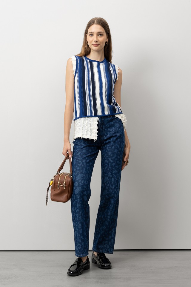 Jeans Straight com Estampado Animal