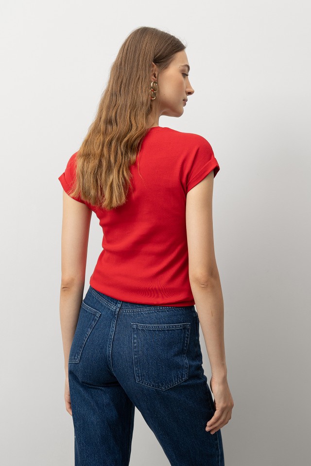 Camiseta Super Slim con Dobladillo Camiseta Super Slim con Dobladillo