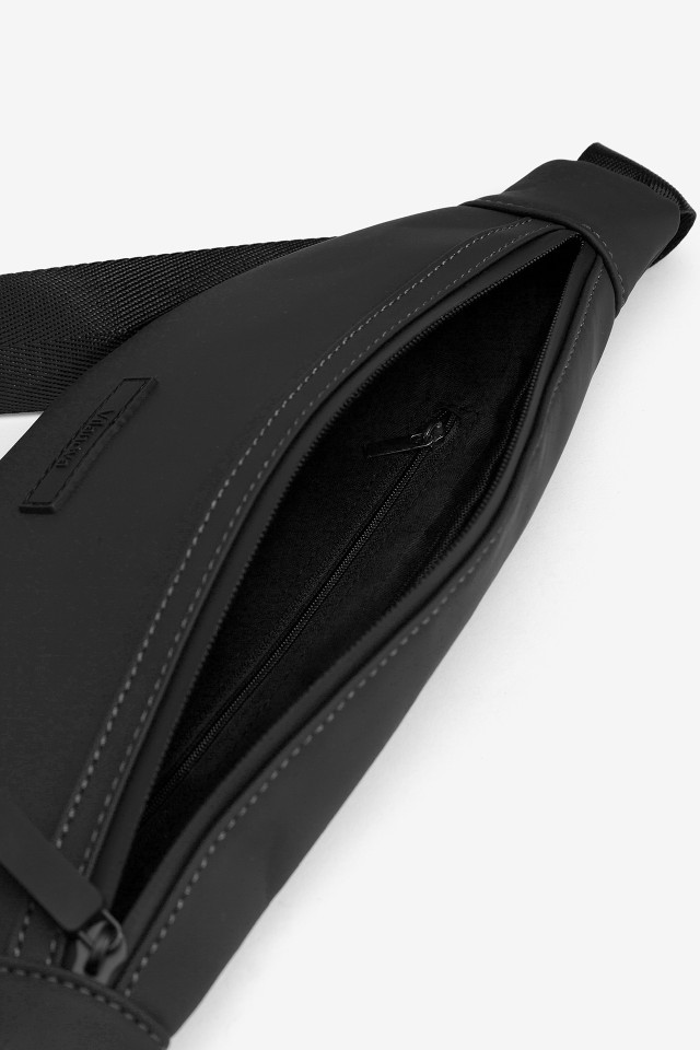 Rubber Effect Belt Bag Rubber Effect Belt Bag