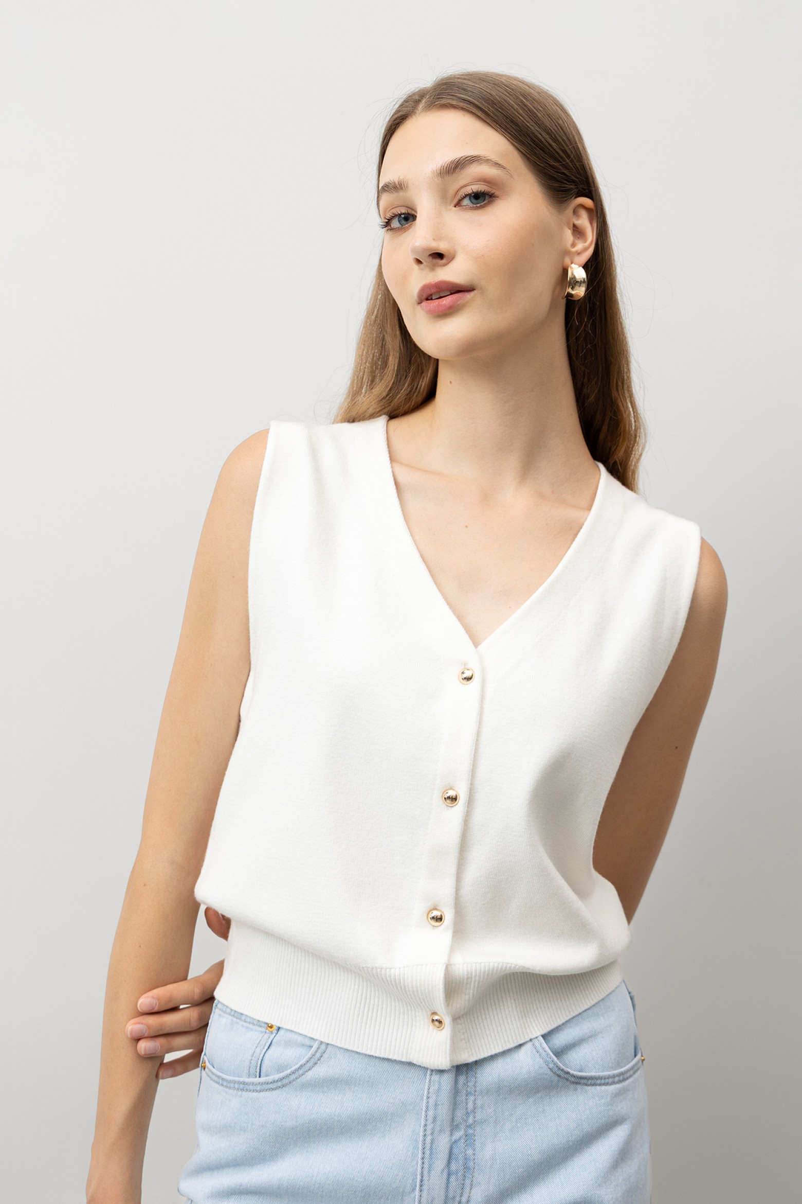 Knitted Vest with Metallic Buttons