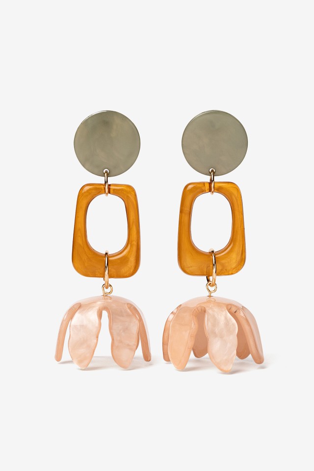 Pendientes geomtricos con flores