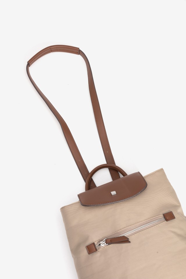 Mochila Bege-Claro Elegante Mochila Bege-Claro Elegante