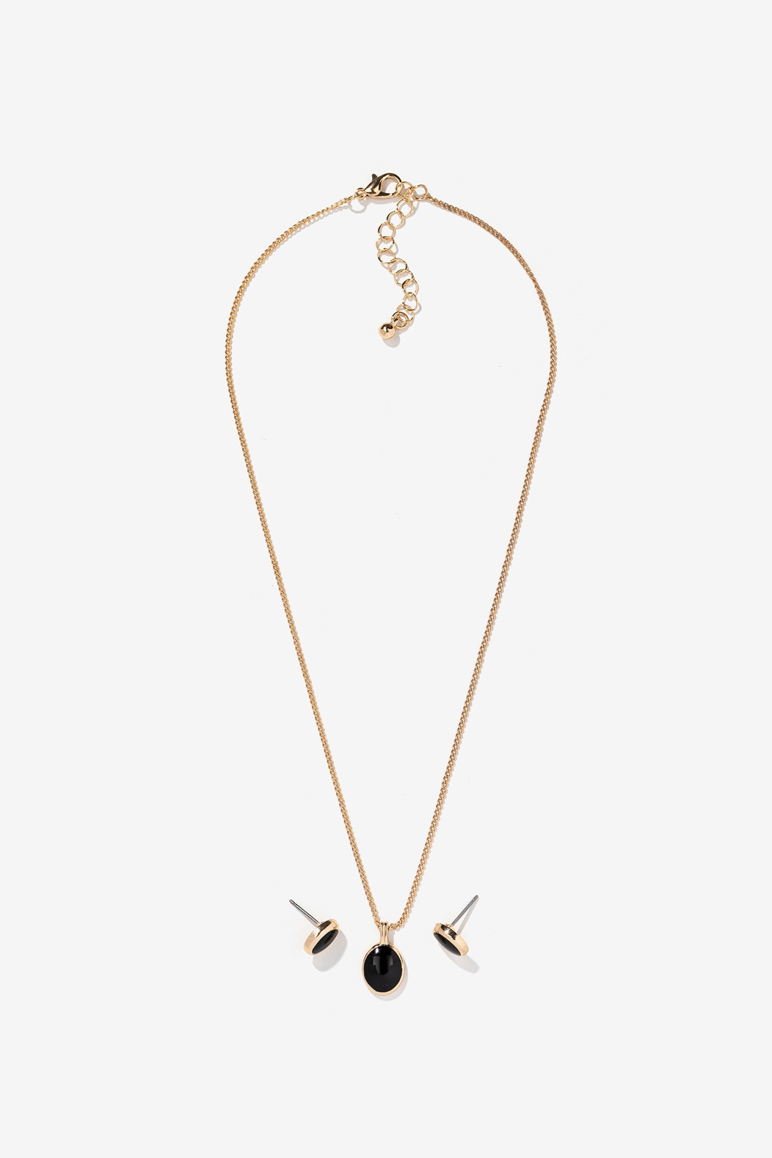 Conjunto de bisutera dorado