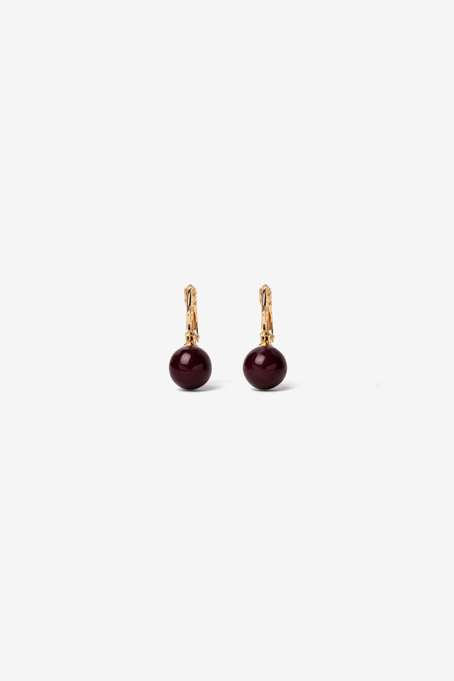 Pendientes dorados con esfera