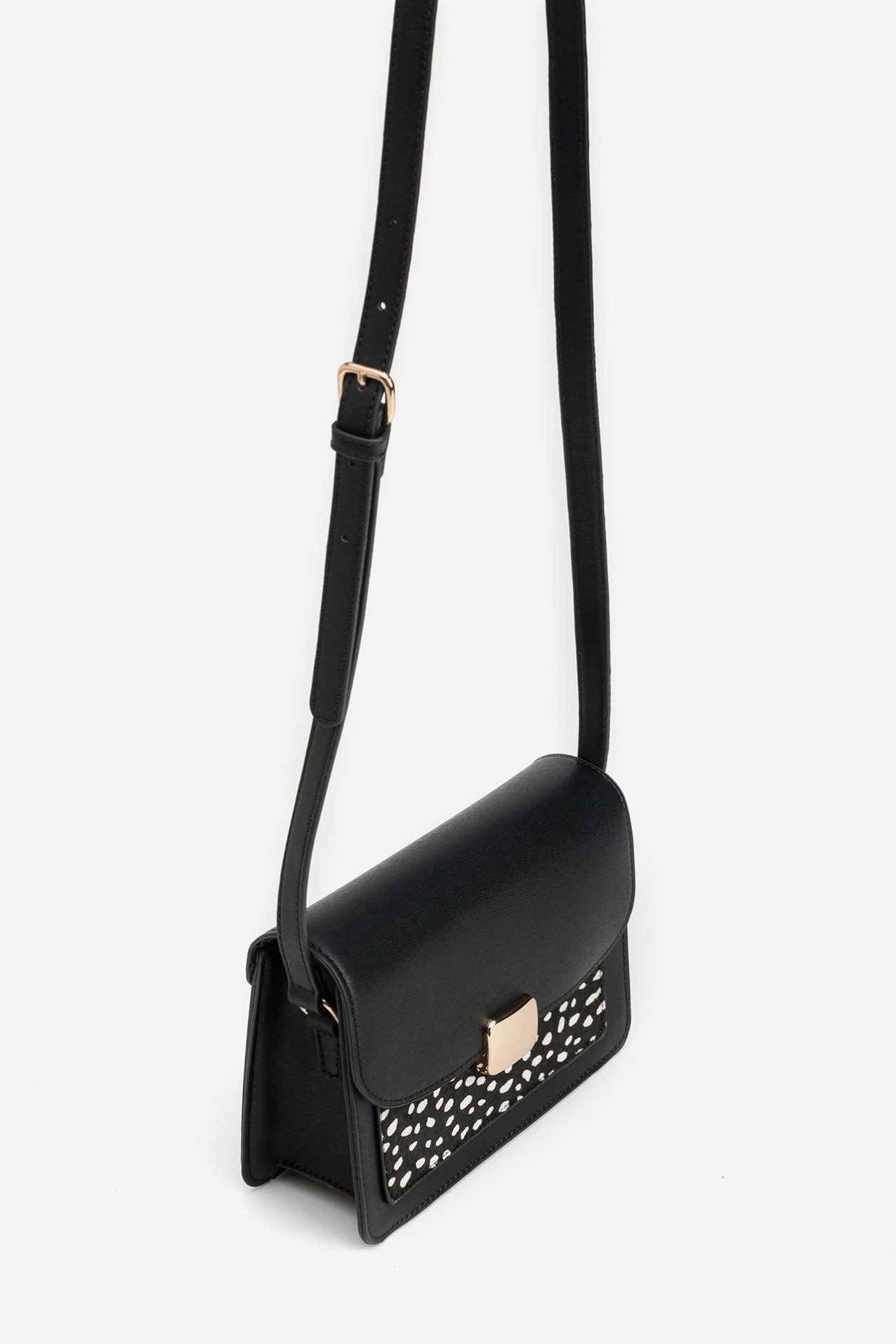 Cartera negra elegante