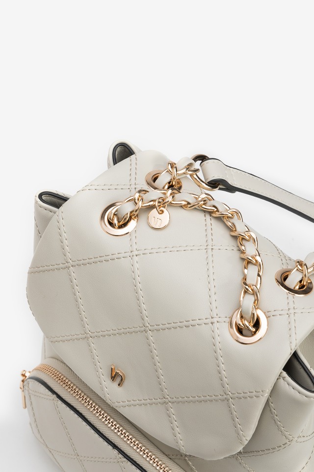 Mochila beige acolchada Mochila beige acolchada