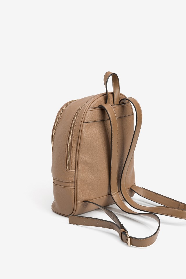 Mochila Efeito Pele com Bolsos Mochila Efeito Pele com Bolsos