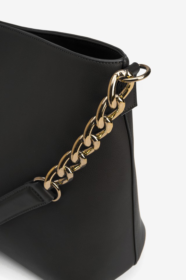 Carteira Preta com Corrente Carteira Preta com Corrente