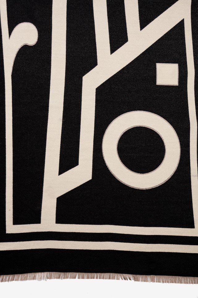 Capa gráfica preta e branca Capa gráfica preta e branca