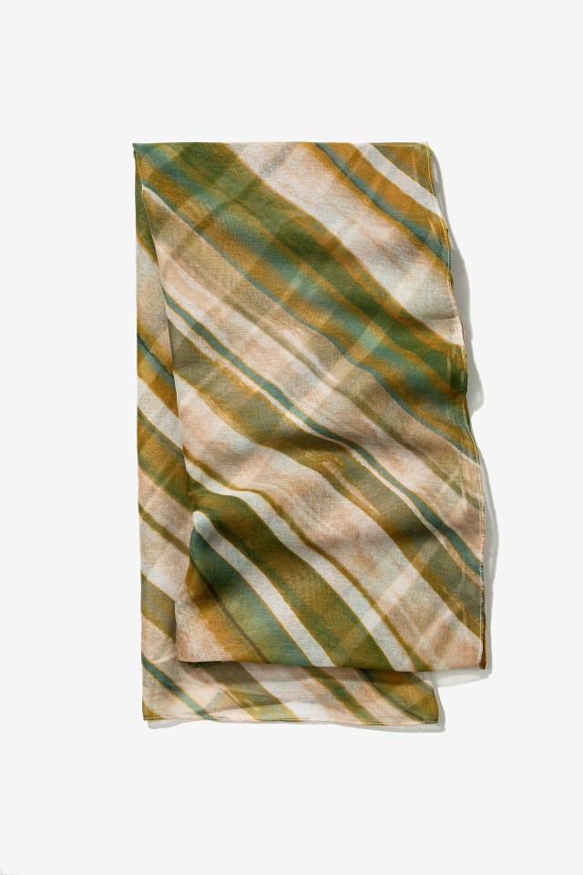 Pauelo Estampado con Efecto Lino