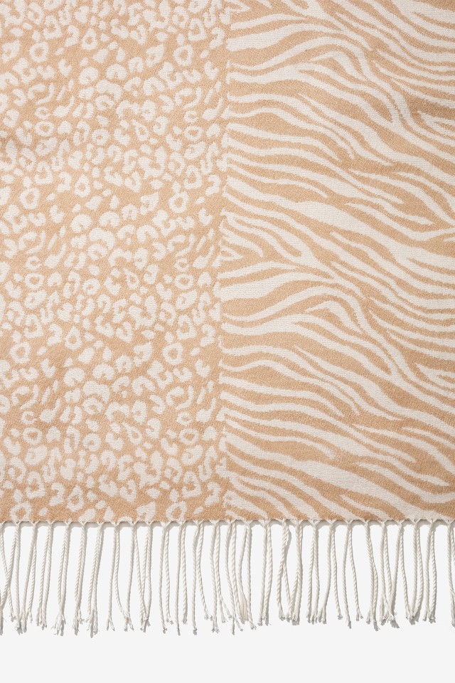 Cachecol Animal Print Bege Cachecol Animal Print Bege